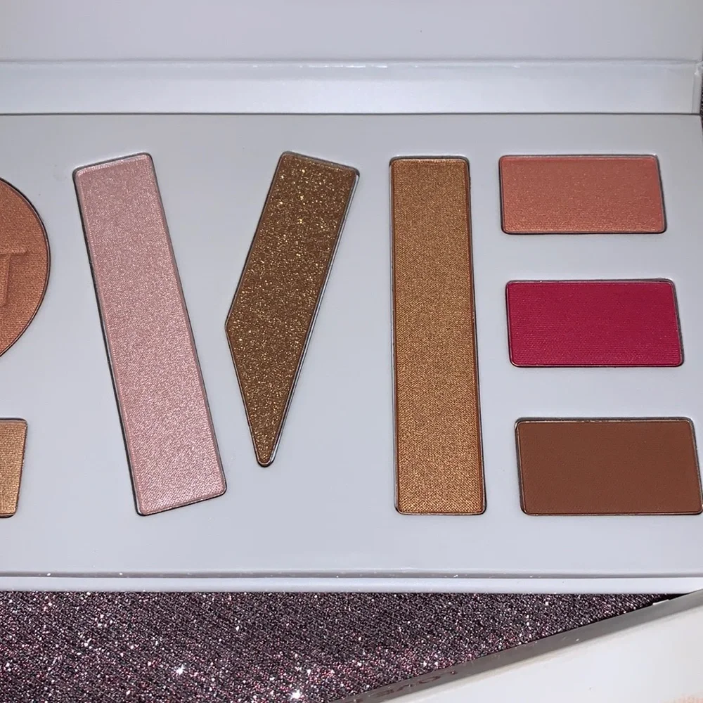 Flirt Cosmetics Love Is Sunny Eyeshadow Palette‎ Full Size